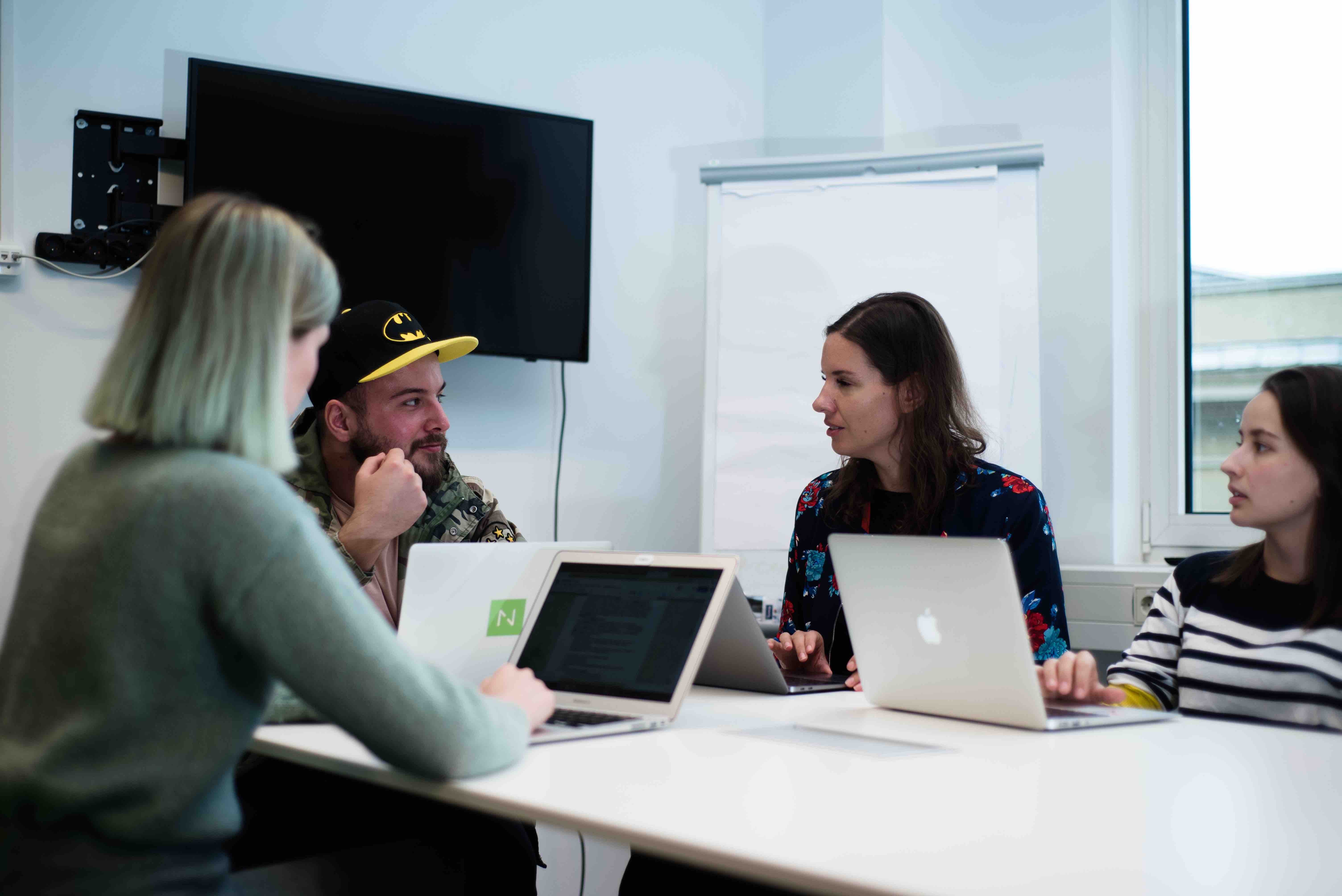 internet of things services - Netguru team