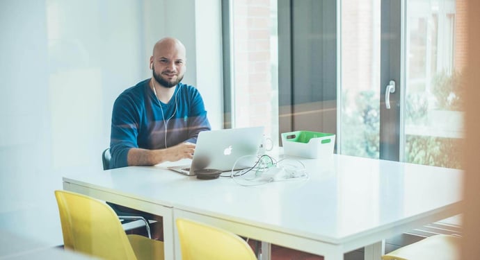 8 Top Python Web App Examples From Top-Notch Companies